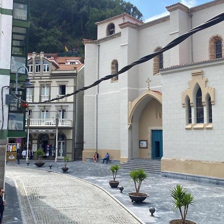 Apartamentos Urbanin I Plaza Ayuntamiento 쿠딜레로 외부 사진