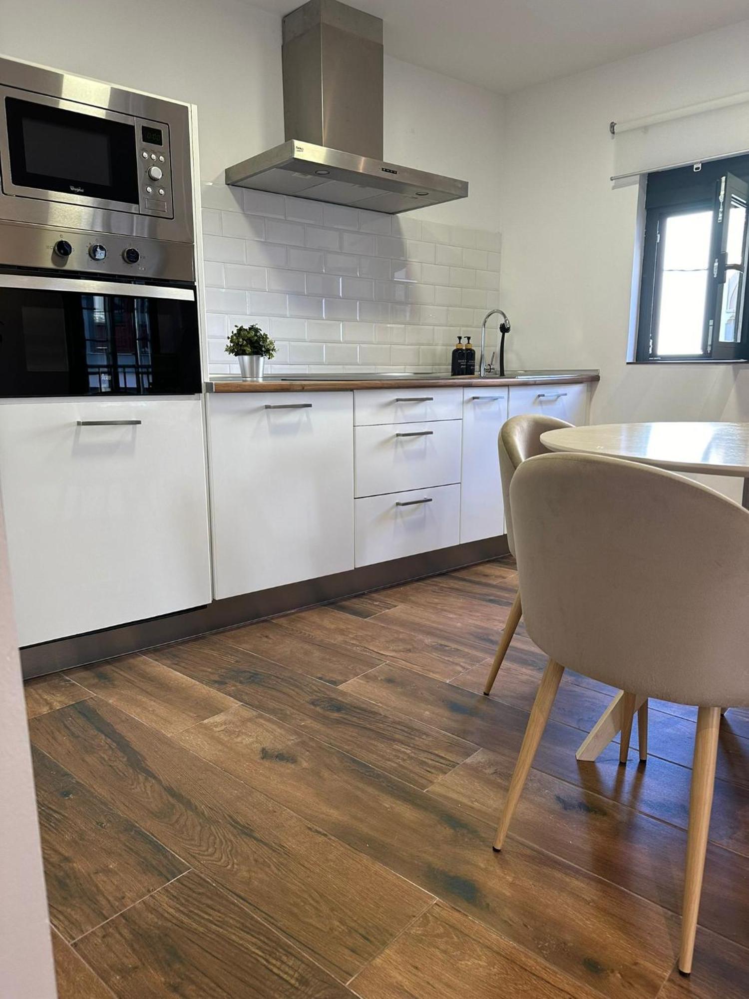 Apartamentos Urbanin I Plaza Ayuntamiento 쿠딜레로 외부 사진