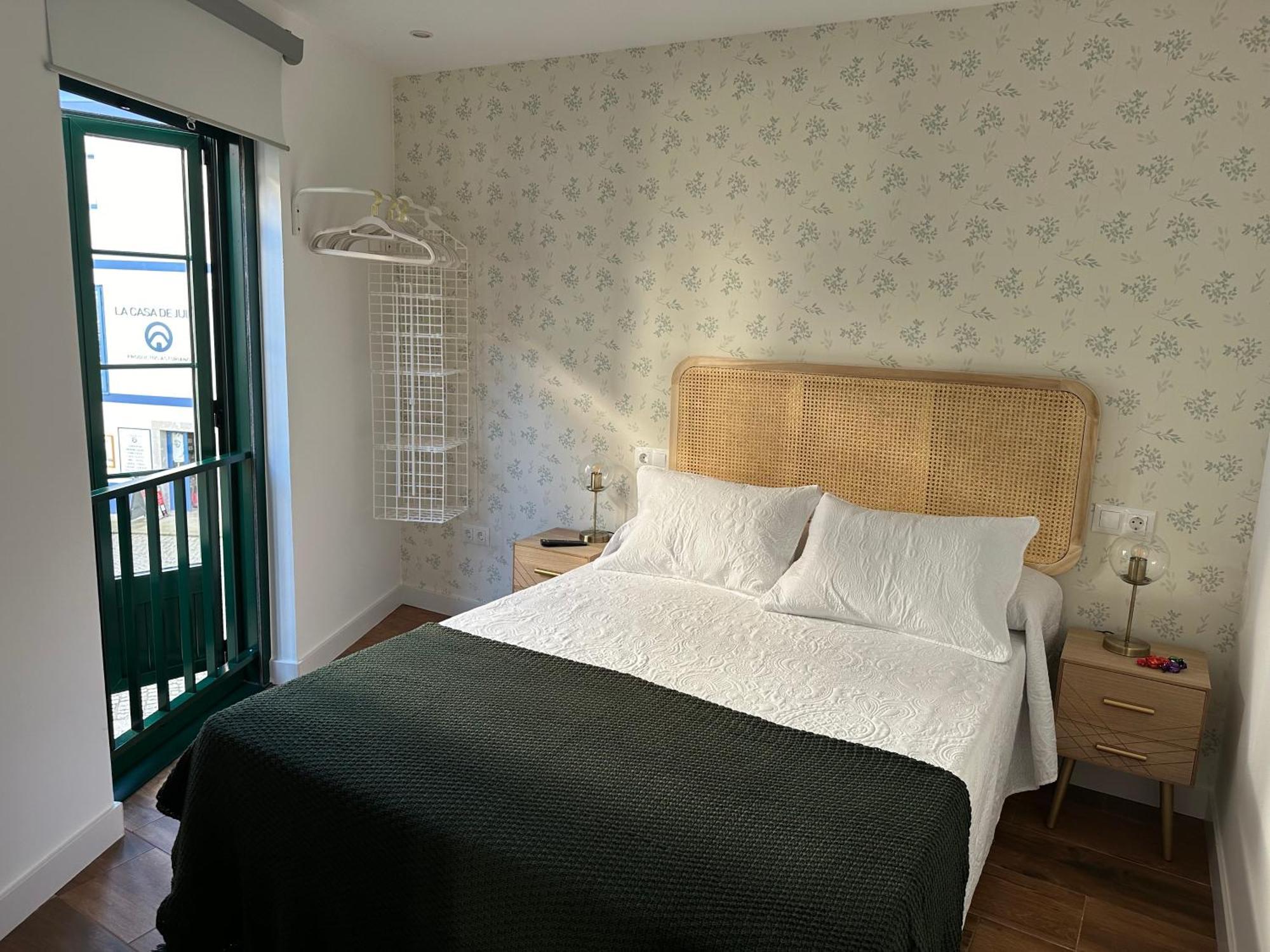 Apartamentos Urbanin I Plaza Ayuntamiento 쿠딜레로 외부 사진